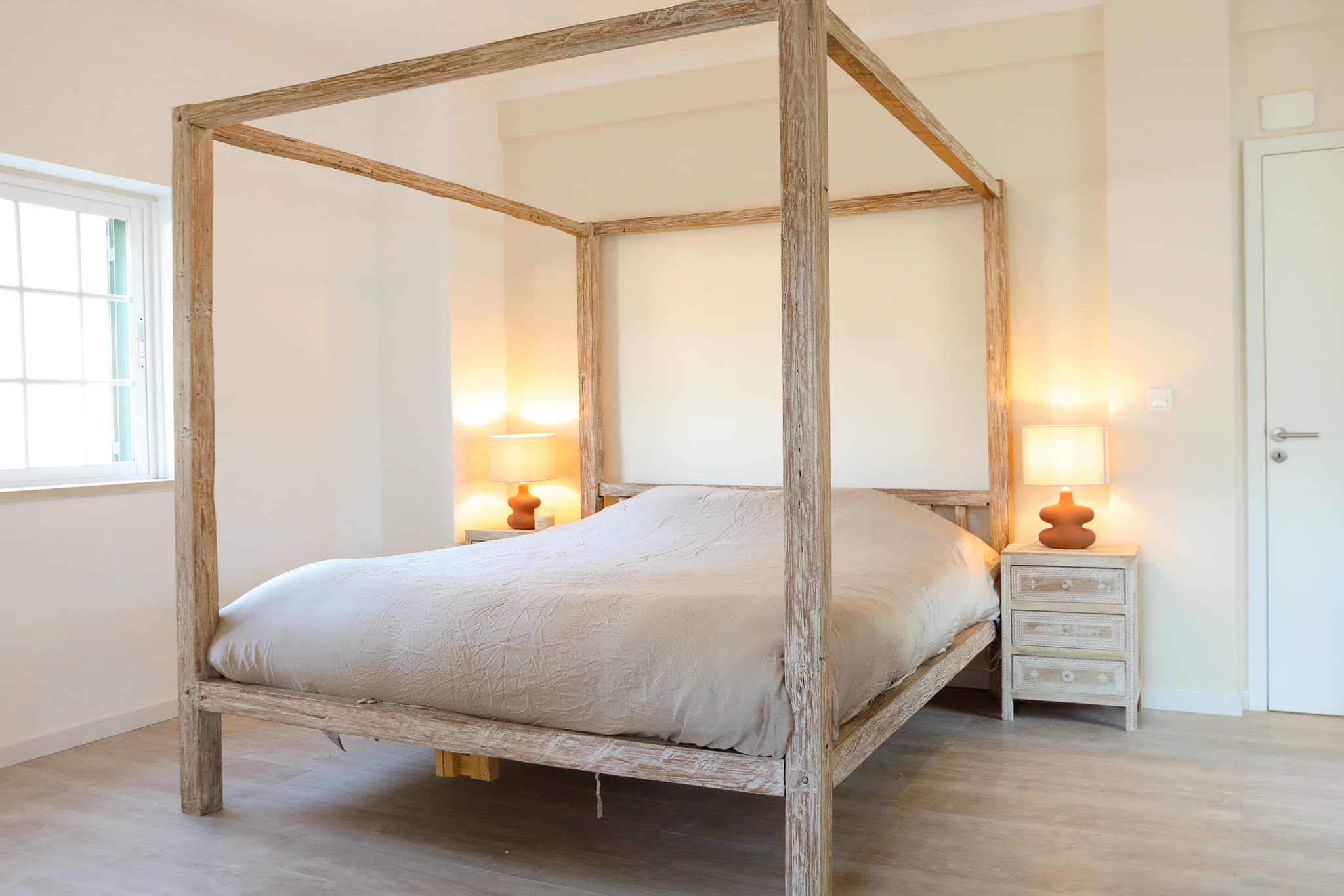 Twin Bed